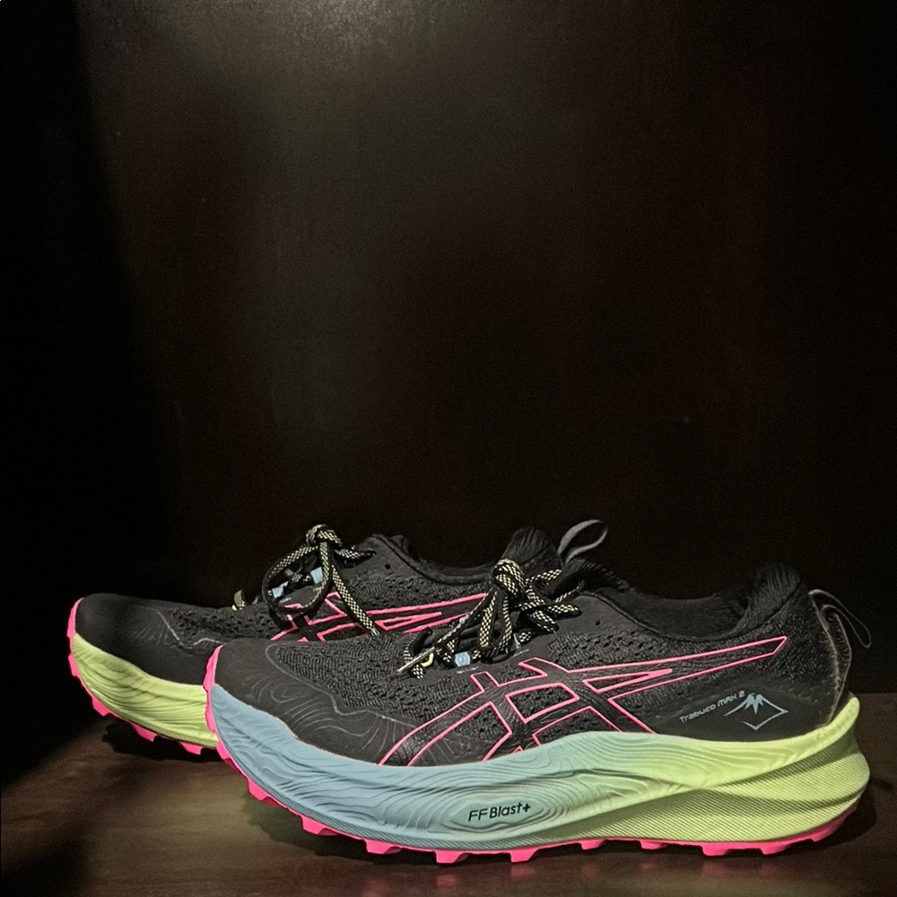 ASICS Women's Black and Pink Running Shoes
